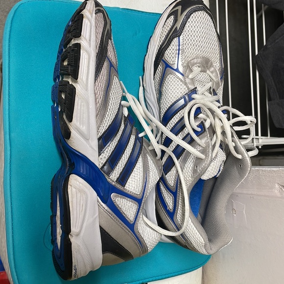 Vintage Adidas Training Shoe - Picture 2 of 7